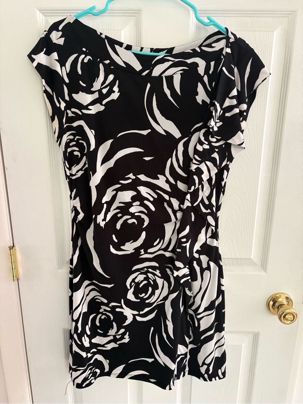 White House Black Market Black & White Floral Midi Dress
